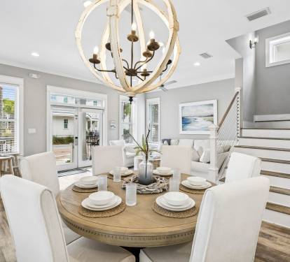 Dining Area with Seating for 6