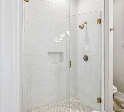 King Guest En-Suite - Walk-In Shower