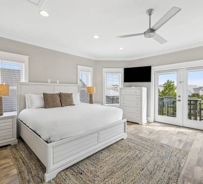 3rd Floor - King Family Suite