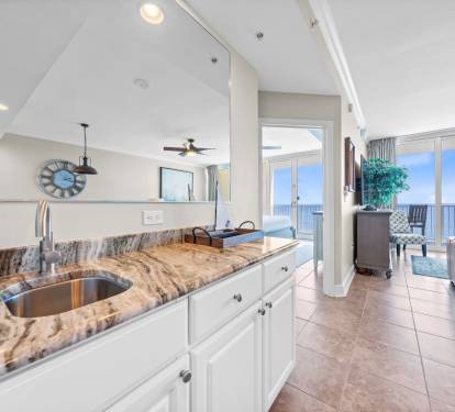 9 San Carlos 1205 Wet Bar