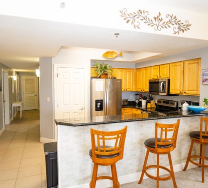 Kitchen with Breakfast Bar