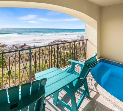 Private Splash Pool on the Beach!