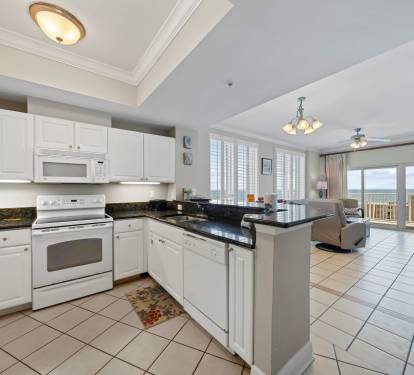 Crystal Tower 1101 Fully Equipped Kitchen