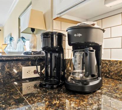 Crystal Tower 1003 Drip Coffee Maker + Keurig