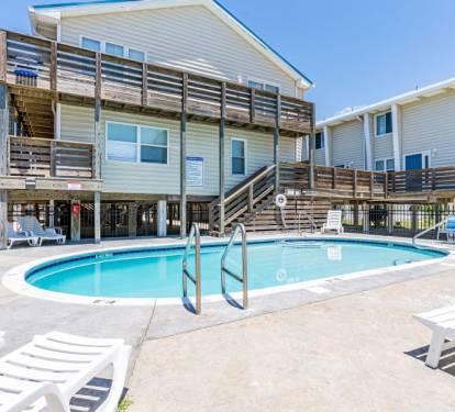 Gulf View Outdoor Pool