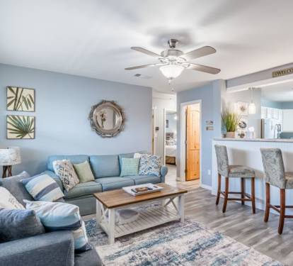 Gulf View 19 Living Room with Queen Sleeper