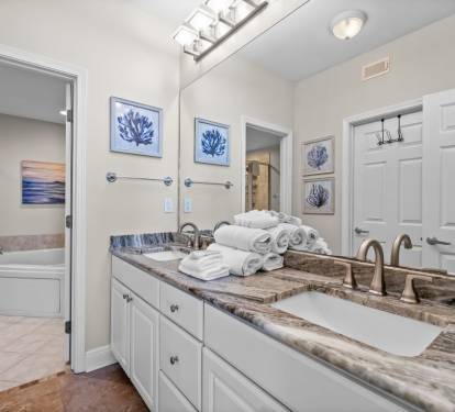 16 San Carlos 1205 Primary Bathroom