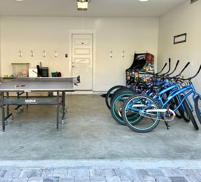 Converted garage, now a game room with arcade & ping pong