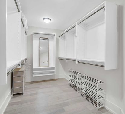 Spacious Walk in Closet Primary Bedroom