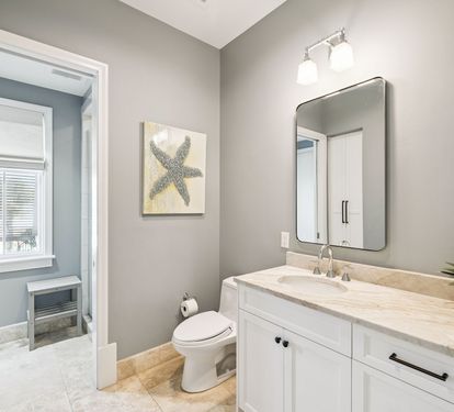 King Guest En-Suite - Single Vanity