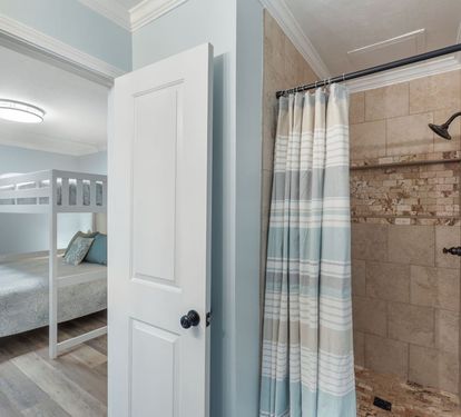 2nd Bathroom (En-Suite)