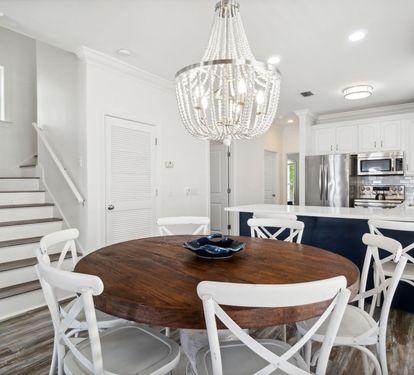 Main Level-Dining Area