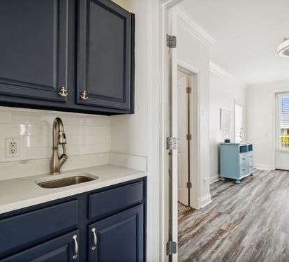 3rd Floor Wet Bar