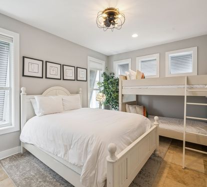 2nd Floor - Queen Guest Suite