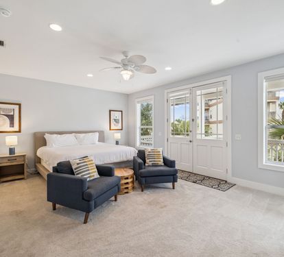 2nd Floor - Primary King Suite
