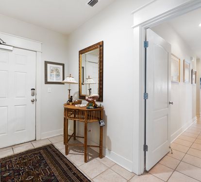 Inviting & Welcoming Entry!