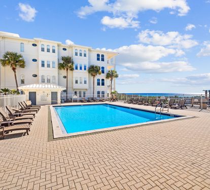 Steps From the Community Pool!