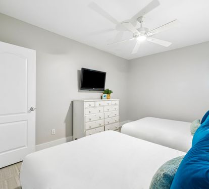 Queen Guest Suite - Equipped with a Flat-Screen TV