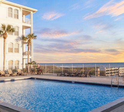 Take an Evening Dip in the Community Pool & Take in the Views!