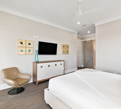 Primary King Suite - Flat-Screen TV