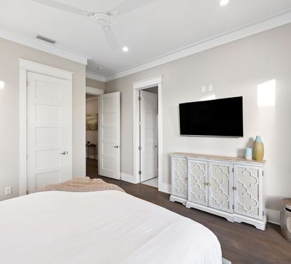 King Guest Suite - Balcony Access
