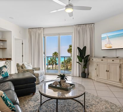 Living Area with Gulf Views