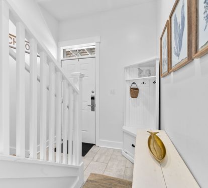 Inviting 1st Floor Entry