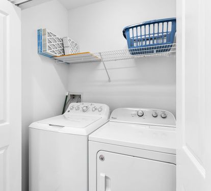 Full Size Washer & Dryer on the 1st Floor