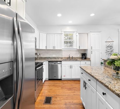 Spacious Kitchen with Stainless Steel Appliances