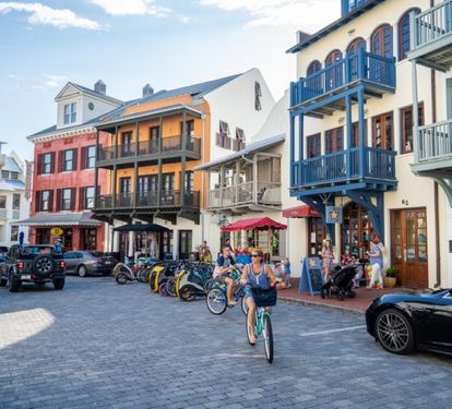 Spoil Yourslelf with an Afternoon of Shopping on Main Street in Rosemary Beach
