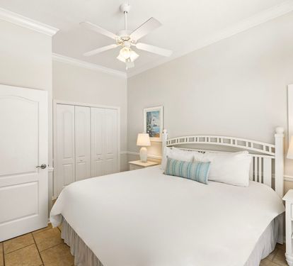 1st Floor - King Guest Suite