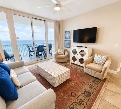 Lighthouse 1710 Living Room with Queen Sleeper