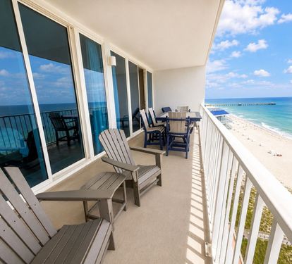 Lighthouse 1710 Balcony