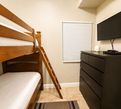 Lighthouse 1710 Bedroom 2 Bunk Bed Room