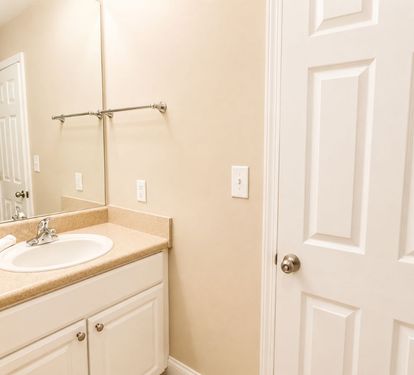 Lighthouse 1710 Bathroom 2 with Step-in Shower