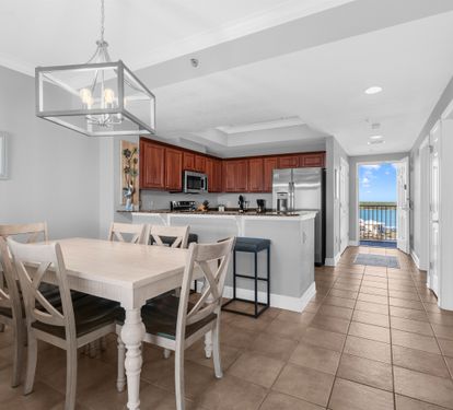 Dining/Kitchen