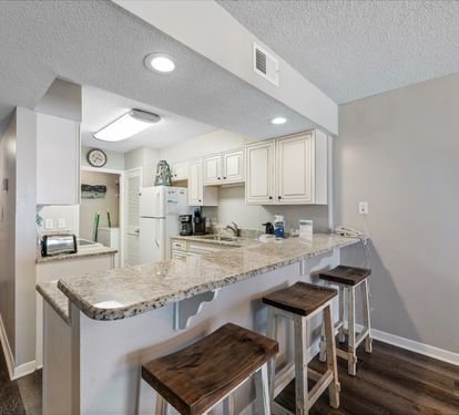 8 BD1083 DR