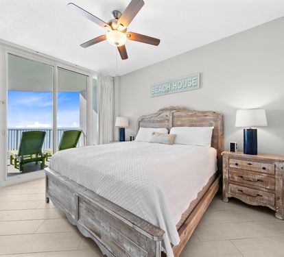 Lighthouse 515 Primary Bedroom with King Bed