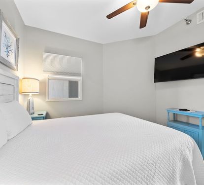 Lighthouse 515 Bedroom 3 with Queen Bed