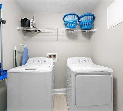 Lighthouse 515 Laundry Room with Full Size Washer + Dryer