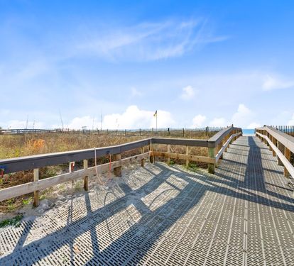 5 Lighthouse Boardwalk to Beach