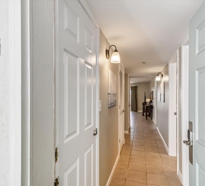 201B Entry Way