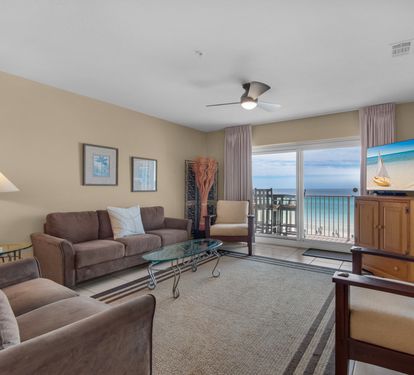 Welcome to Emerald Dunes 302
