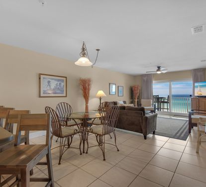 Open Kitchen, Dining and Living Areas