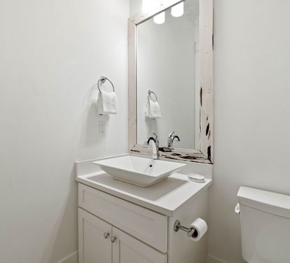 1st Floor - Powder Room