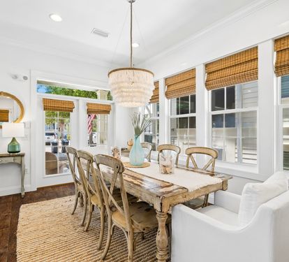 Dining Area with Seating for 8