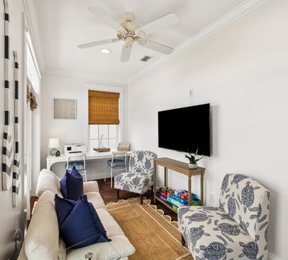 Enjoy Board Games, Flat-Screen TV & Dedicated Workspace