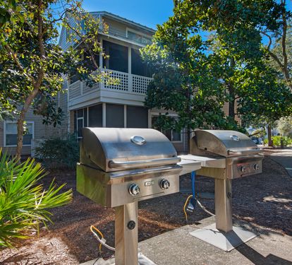 Hidden Dunes Cottage Grilling Area 3