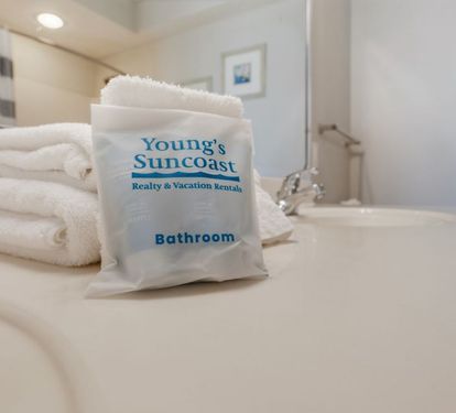 Crystal Shores West 601 Bathroom Amenities