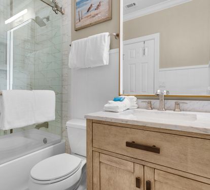 Bathroom 3 with Tub and Shower Combo